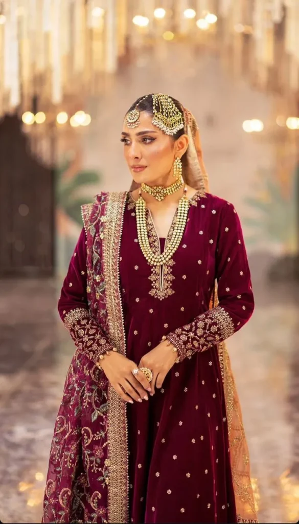 where is ayeza khan house