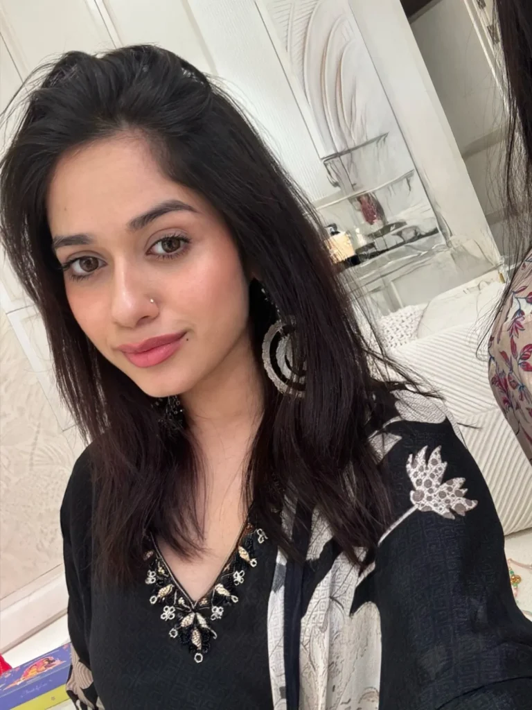 jannat zubair net worth 2025