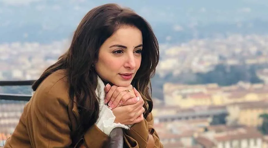 sarwat gilani rome picture