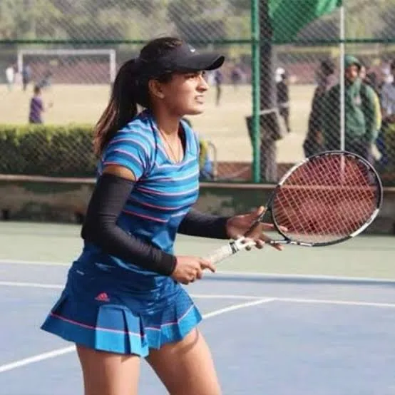 who is himani mor