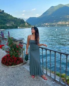 Naomika Saran Hot