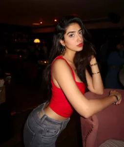 Nazila Sitaishi Hot